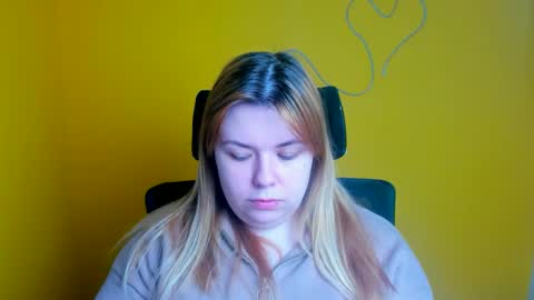 Mariana online show from March 17, 12:10 pm