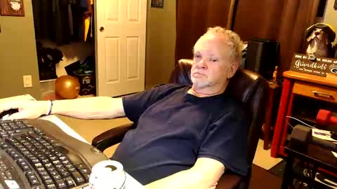 midwestdad09 online show from October 20, 9:58 am