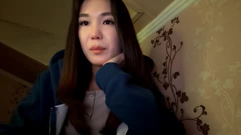 migdaliafenlon online show from October 10, 3:18 pm