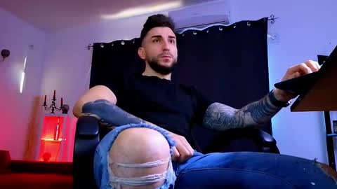 MightyAaron online show from March 11, 4:48 am