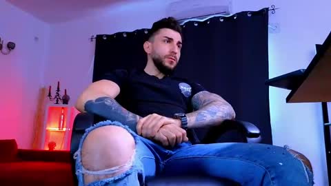 MightyAaron online show from May 14, 4:10 am