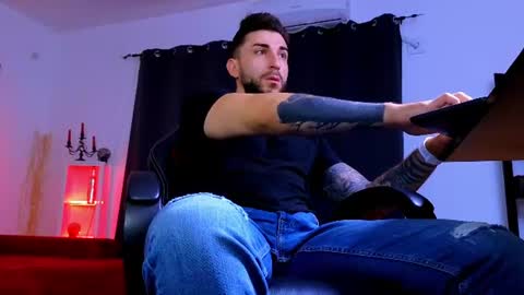MightyAaron online show from July 23, 3:15 am