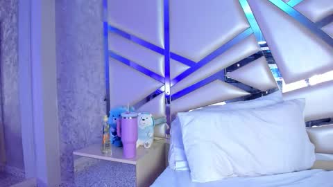 MIA 3 online show from March 5, 12:30 am