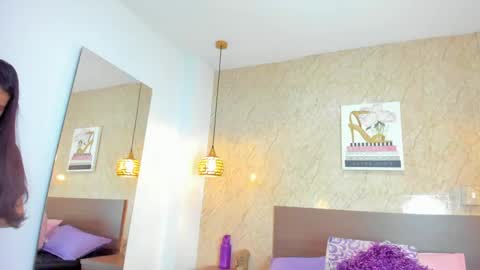 Miia online show from April 20, 11:46 am