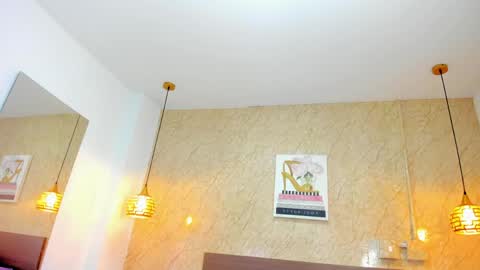 Miia online show from April 21, 11:39 am