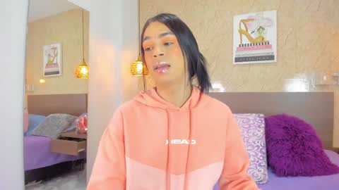 Miia online show from April 11, 11:36 am