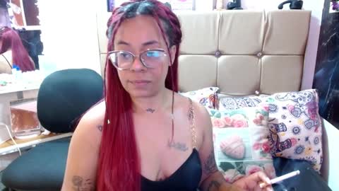 Snapshot of miia_spencer_ chatting on January 4, 5:16 am miia online show from January 4, 5:16 am