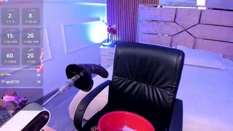 Mia Monroe online show from December 5, 9:56 pm