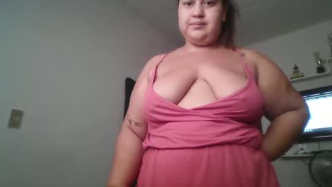 miiabellucci online show from January 11, 1:06 pm