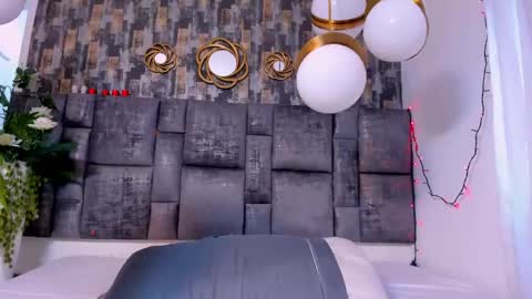 MiaTauro online show from March 16, 1:59 pm