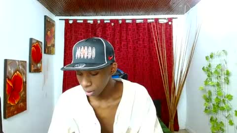 milo online show from April 22, 9:27 am