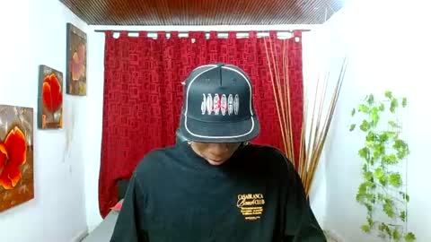 milo online show from April 25, 8:27 am