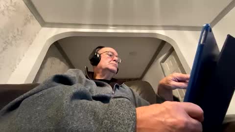 mike26051 online show from December 2, 7:00 pm