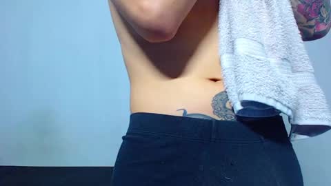 Mike IMDEPENDIENT MODEL online show from May 4, 1:28 pm