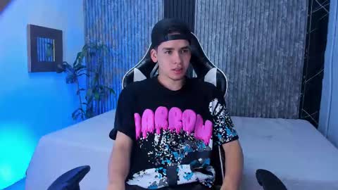 Mike 0233 online show from October 17, 5:55 am