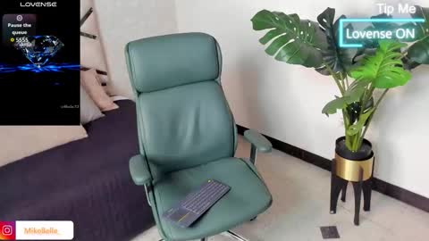 Mike Belle online show from September 18, 8:24 pm