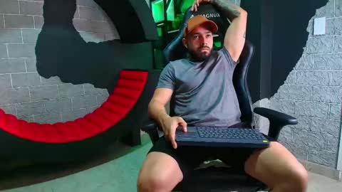 Mike Blare online show from January 7, 7:06 pm