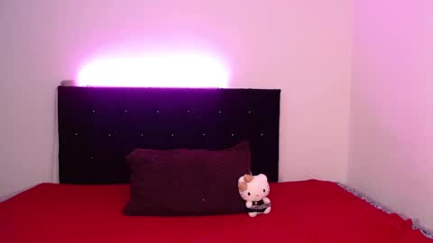 Snapshot of mikee_g chatting on February 17, 11:11 pm ZARA BLARE online show from February 17, 11:11 pm
