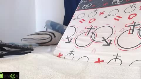 Mikell Williams online show from September 19, 2:43 pm