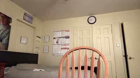 mikemikemikey9996 online show from October 25, 1:28 am