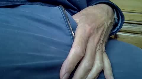 mikeybed online show from October 21, 8:52 am