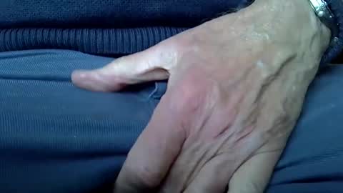 mikeybed online show from December 3, 1:06 pm