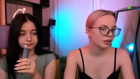 miki_ti online show from February 1, 6:32 am