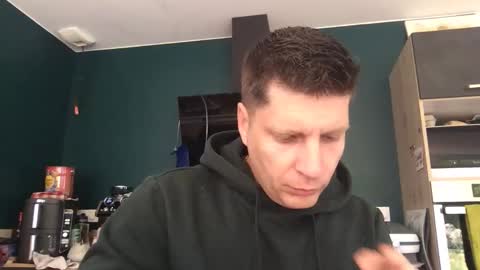 miklp8463 online show from April 23, 7:27 am