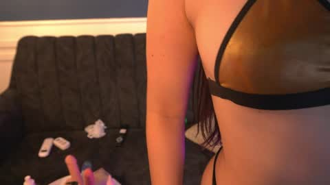 Mila and Nia  online show from April 8, 3:53 am