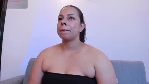 mila  online show from June 12, 9:25 pm