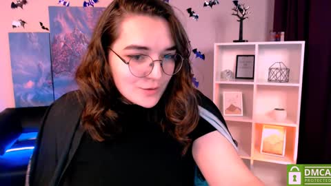 Mila online show from December 16, 3:08 am