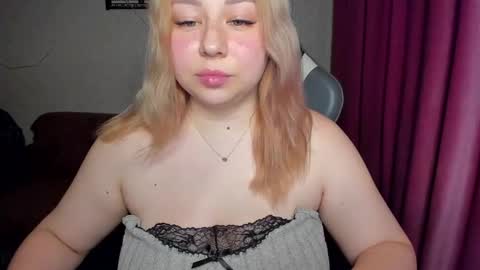 Mila shy sensual person  online show from October 20, 11:37 am