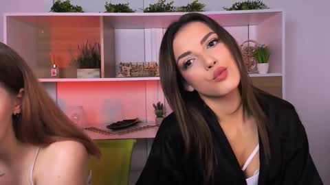 mila_glow online show from October 24, 8:37 am