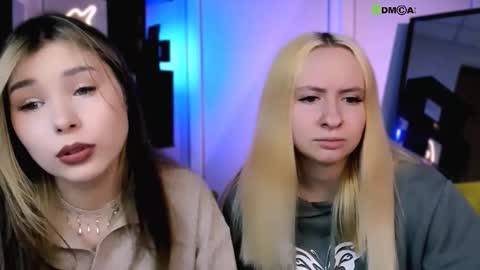 mila_glow online show from January 18, 7:23 pm