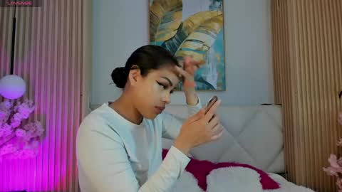 mila_hank online show from April 23, 12:13 pm