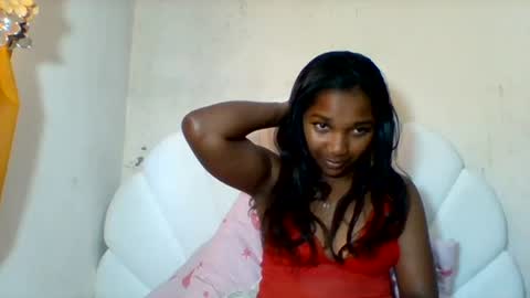 mila_lunah online show from June 14, 11:45 am