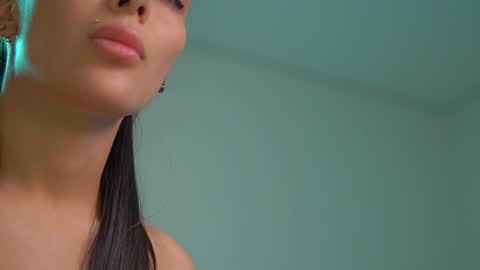 Snapshot of mila_may_ chatting on October 20, 10:48 pm mila may  online show from October 20, 10:48 pm