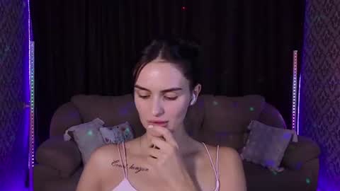 Mila online show from July 28, 3:43 pm
