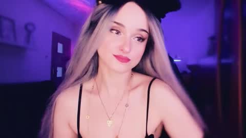 MiladyJolie online show from January 11, 10:32 am