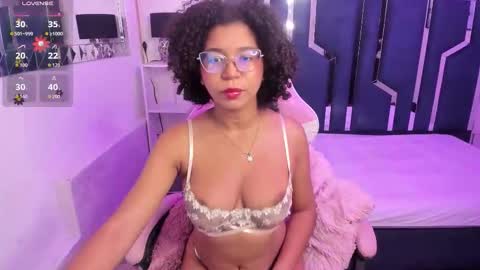 Milenna online show from December 16, 4:19 am