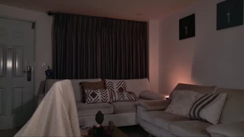 milana online show from September 19, 11:19 pm