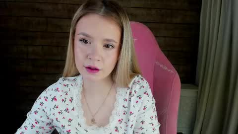 MilanaBalmain online show from April 20, 4:26 am