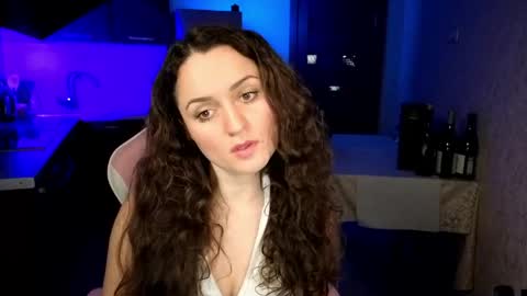 milanabankss online show from May 10, 6:36 pm