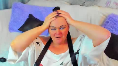 Snapshot of milanabiegert chatting on February 9, 6:26 pm Lana online show from February 9, 6:26 pm