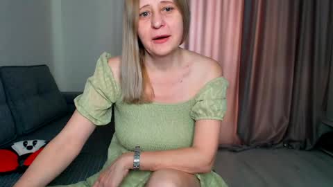 Milena online show from March 2, 6:14 am