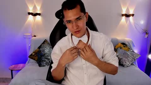 milandavid1 online show from March 30, 6:30 pm