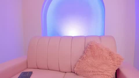 Sexy Mila  online show from April 16, 12:27 pm