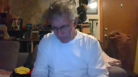 Milehi1958 online show from September 13, 12:40 pm