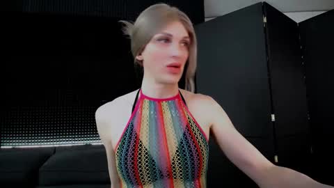 Milena Hardy online show from October 10, 5:24 am