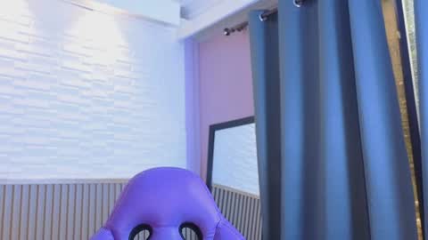 milena_lawson online show from July 23, 1:09 pm